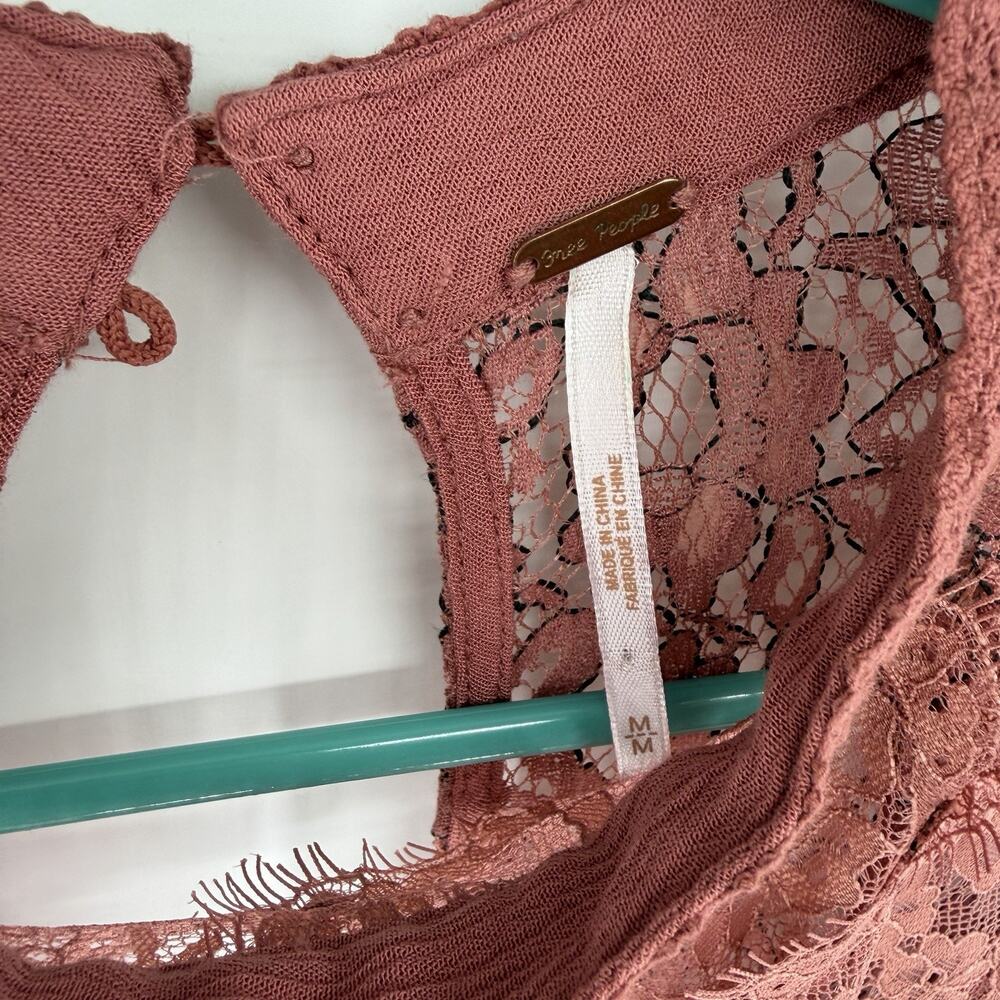 Free People Tell Tale Cutout Lace Tunic Dusty Mauve Taupe Womens Size Medium - Picture 7 of 11
